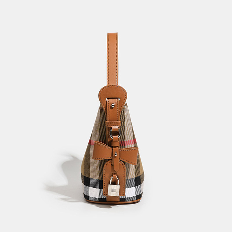 Sac à bandoulière pour femmes, en tissu plaqué, avec des nœuds et des détails de fermeture