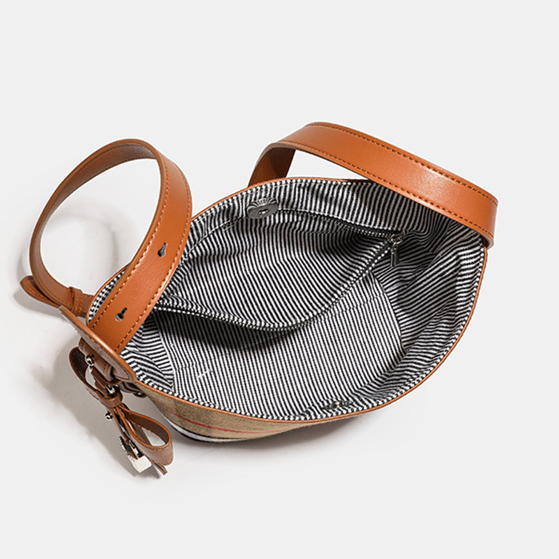 Sac à bandoulière pour femmes, en tissu plaqué, avec des nœuds et des détails de fermeture