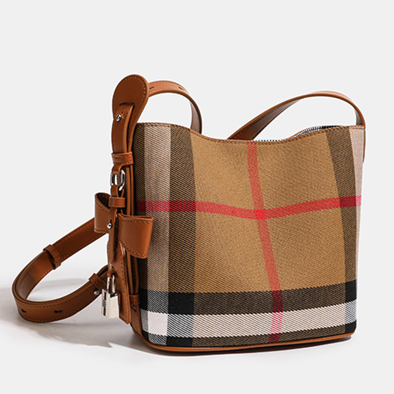 Sac à bandoulière pour femmes, en tissu plaqué, avec des nœuds et des détails de fermeture
