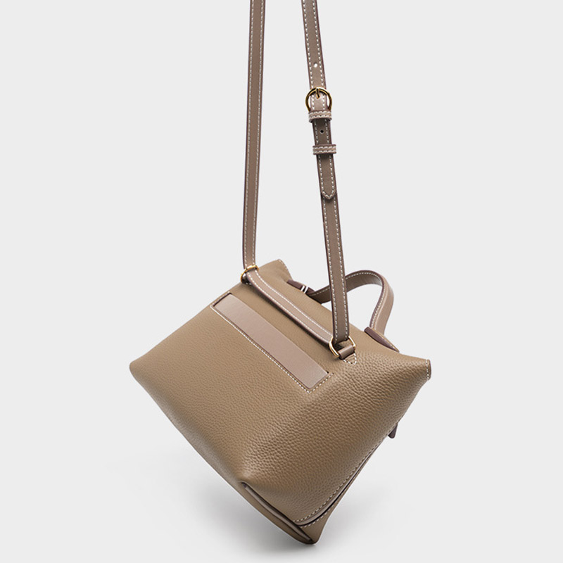 Sac à main en cuir pleine fleur avec fermeture Twist Lock et bandoulière pour femmes