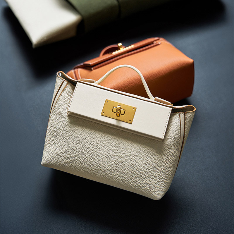 Sac à main en cuir pleine fleur avec fermeture Twist Lock et bandoulière pour femmes