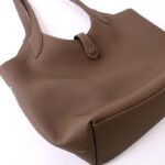 Women's Full-Grain Leather Magnetic Snap Shoulder Tote Bags
