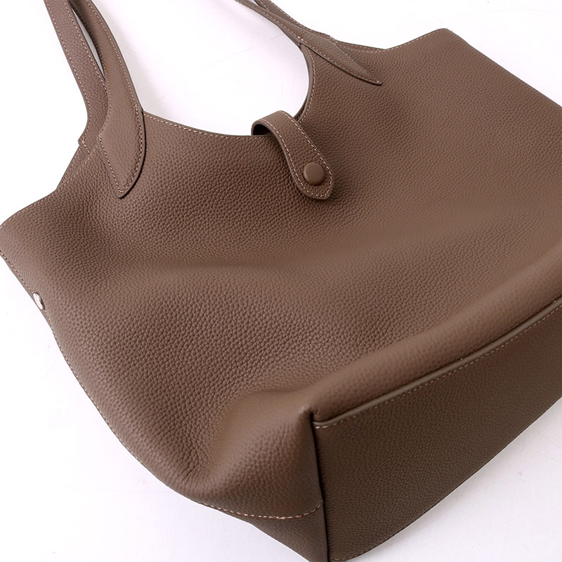 Women's Full-Grain Leather Magnetic Snap Shoulder Tote Bags