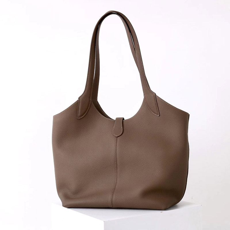 Women's Full-Grain Leather Magnetic Snap Shoulder Tote Bags