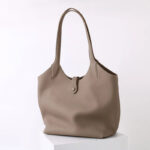 Women's Full-Grain Leather Magnetic Snap Shoulder Tote Bags