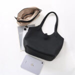 Women's Full-Grain Leather Magnetic Snap Shoulder Tote Bags