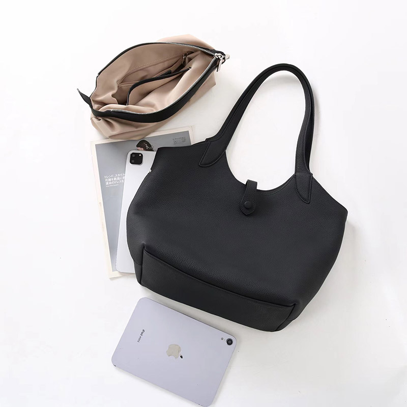 Women's Full-Grain Leather Magnetic Snap Shoulder Tote Bags