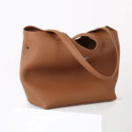 Women's Full-Grain Leather Magnetic Snap Shoulder Tote Bags