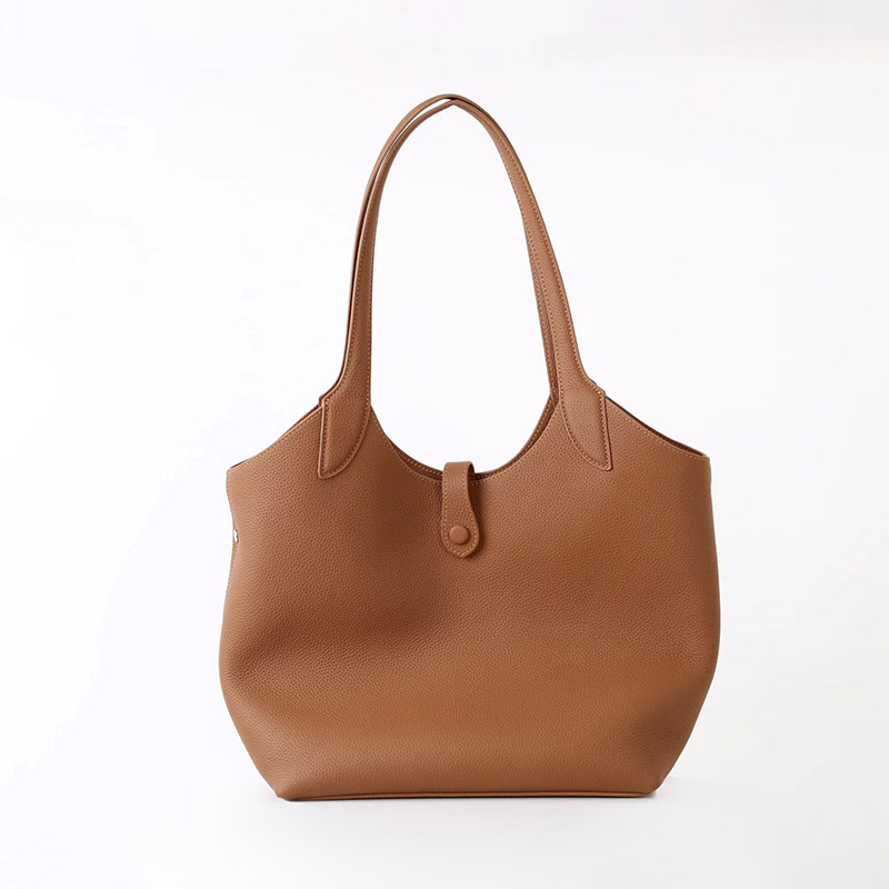 Women's Full-Grain Leather Magnetic Snap Shoulder Tote Bags