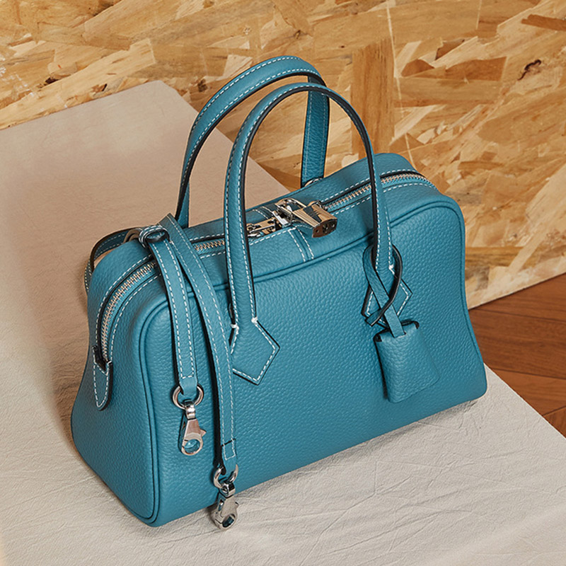 Women's Full-Grain Leather Pillow-Shaped Crossbody Shoulder Strap Handbag With Lock Detail