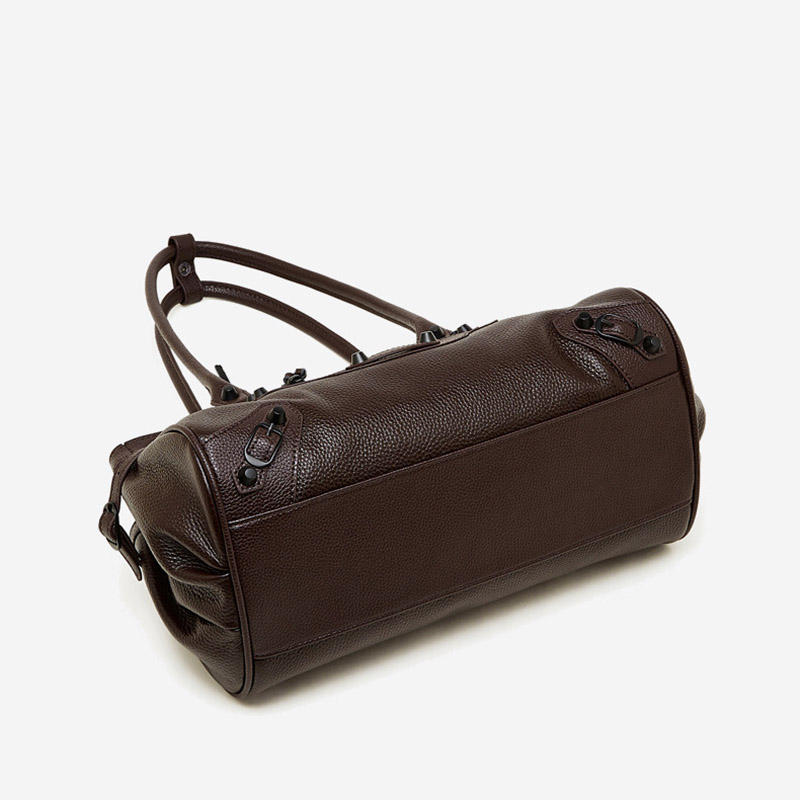Damen Vollnarbenleder Nieten Akzent Reißverschluss Schulter Baguette Tasche