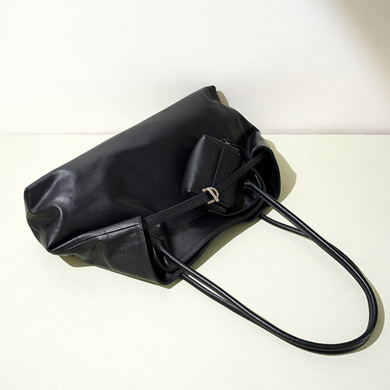 Women's Large Full-Grain Cowhide Leather Minimalist Buckle Shoulder Tote Bag With Mini Pouch