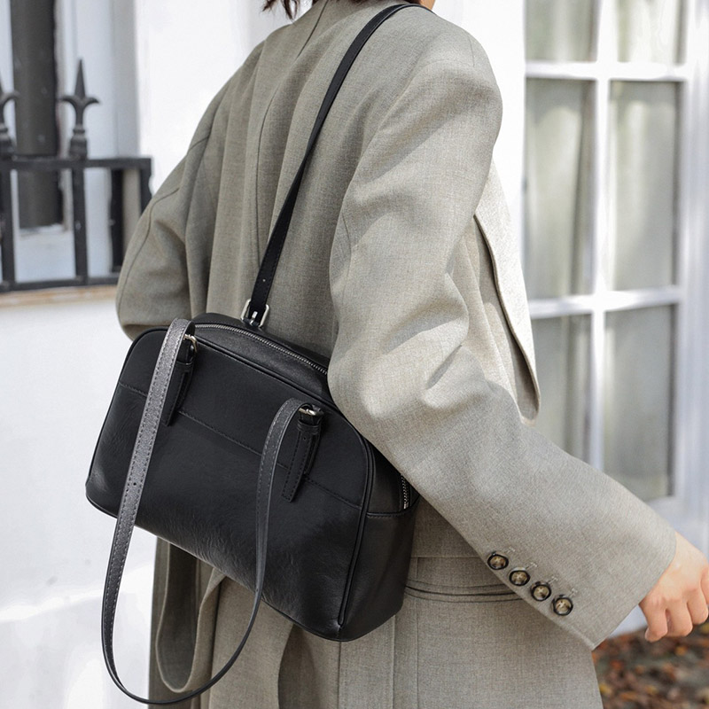 Women's Minimalist Top-Grain Leather Shoulder Boston Handbag