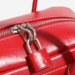 Sac à main en cuir ciré Vegan Boston verrouillé avec sangle pour le corps de la femme