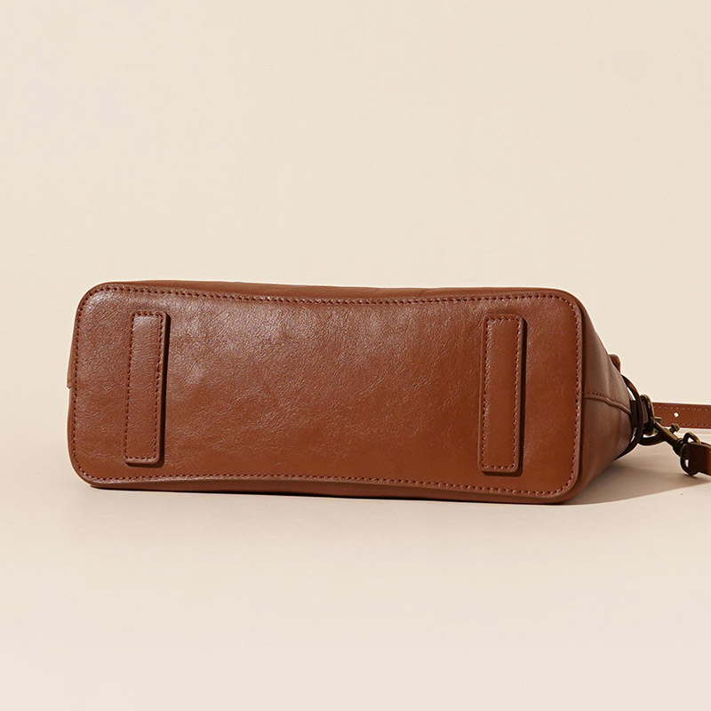 Sac à bandoulière à boucle en cuir de grain supérieur pour femmes