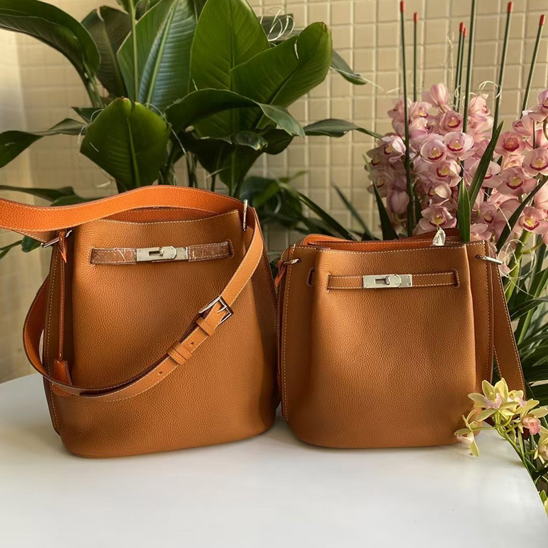 Women's Top-Grain Leather Vintage Drawstring Buckle Shoulder Crossbody Bucket Bag