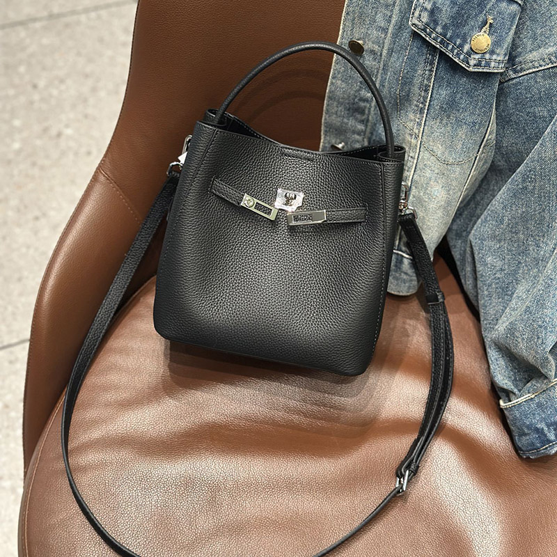 Women's Vintage Full-Grain Leather Turn Lock Bucket Bag with Crossbody Strap