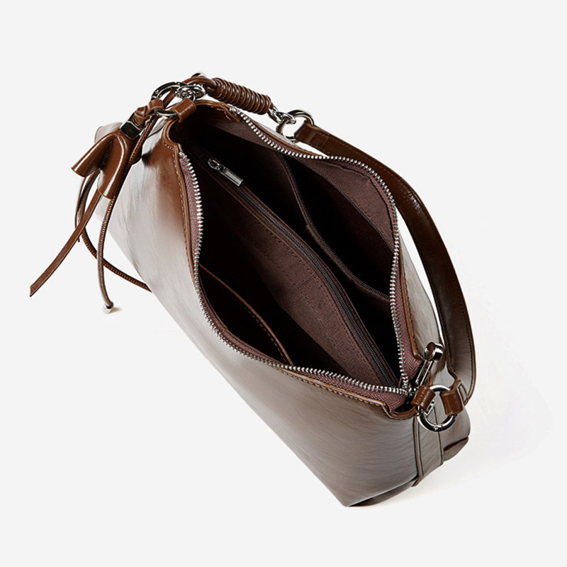 Sac à bandoulière en cuir vintage à coussin pour femmes, avec accessoires en argent