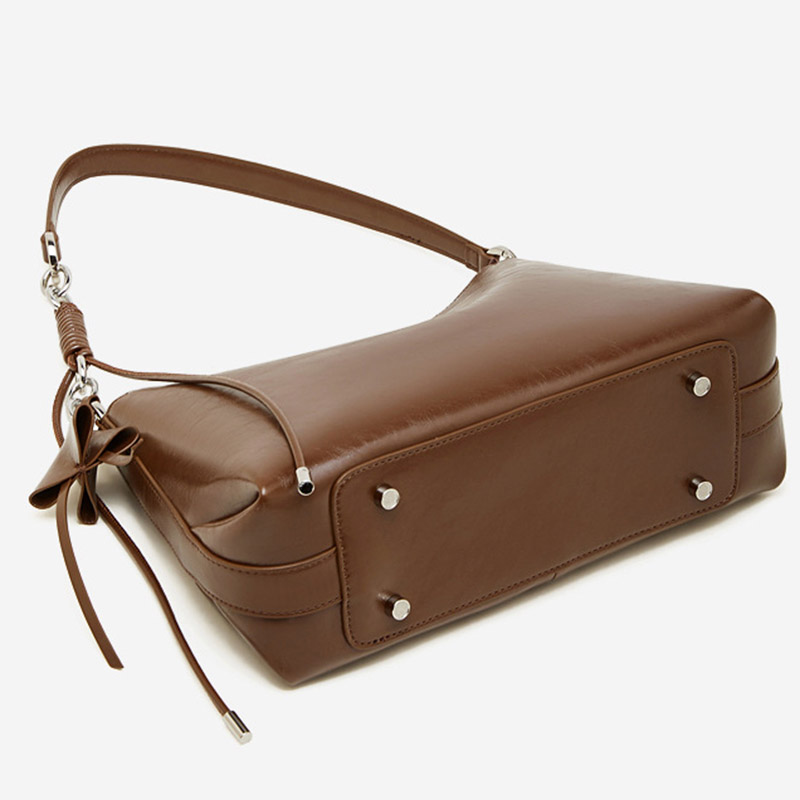 Sac à bandoulière en cuir vintage à coussin pour femmes, avec accessoires en argent