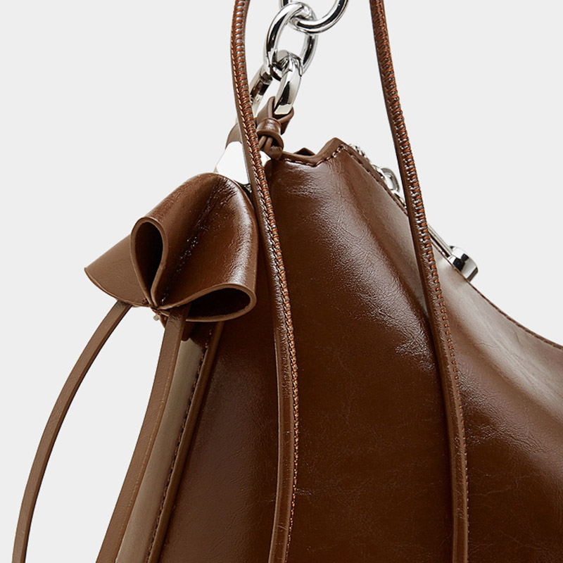 Sac à bandoulière en cuir vintage à coussin pour femmes, avec accessoires en argent