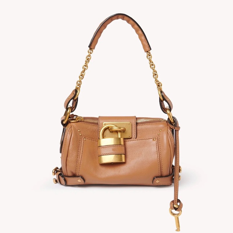Women's Vintage Pillow Chain Shoulder Bag With Gold Lock Hardware