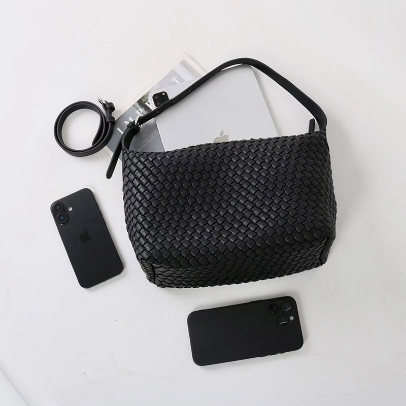 Sac hobo à bandoulière en cuir de vache tissé avec fermeture à glissière pour femmes