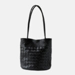 Sac à bandoulière en cuir d'agneau tressé avec fermeture magnétique pour femmes