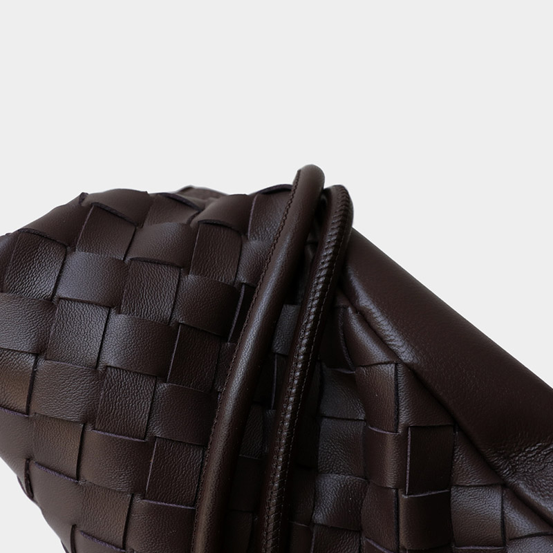 Sac à bandoulière en cuir d'agneau tressé avec fermeture magnétique pour femmes
