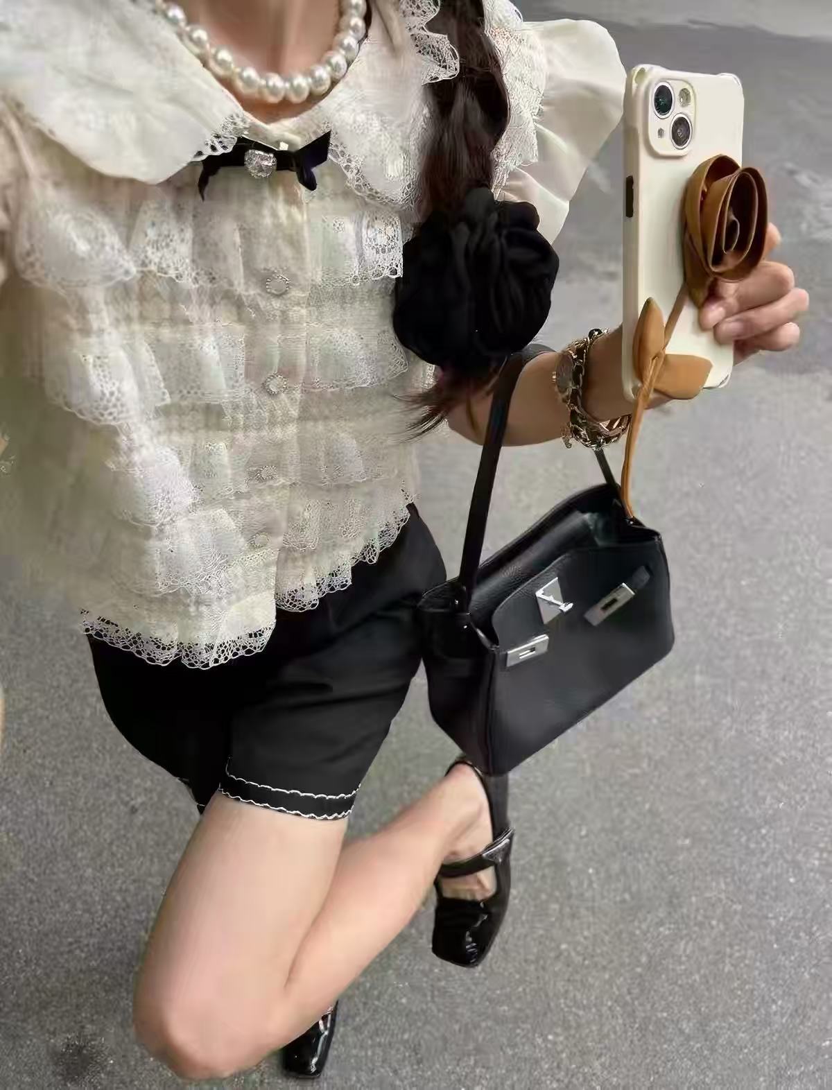 Women's Minimalist Microfiber Crossbody Strap Shoulder Bag In Silver Lock Hardware photo review
