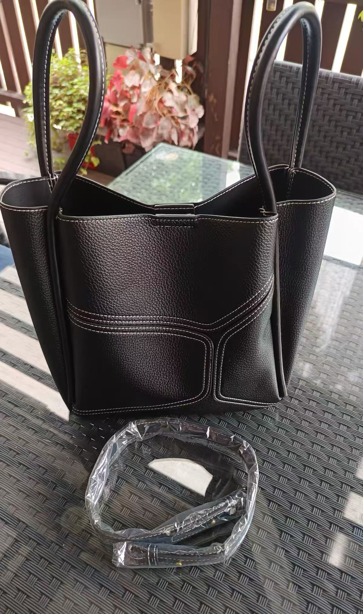 Women's Split Cowhide Leather Stitching Bucket Handbags photo review