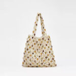 Sac de plage beige en coton tissé avec corde creuse et perles en bois pour femmes
