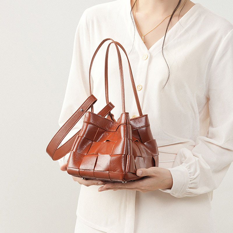 Women's Cracked Oil Wax Full-Grain Leder Crossbody Schulter Woven Bucket Handtasche