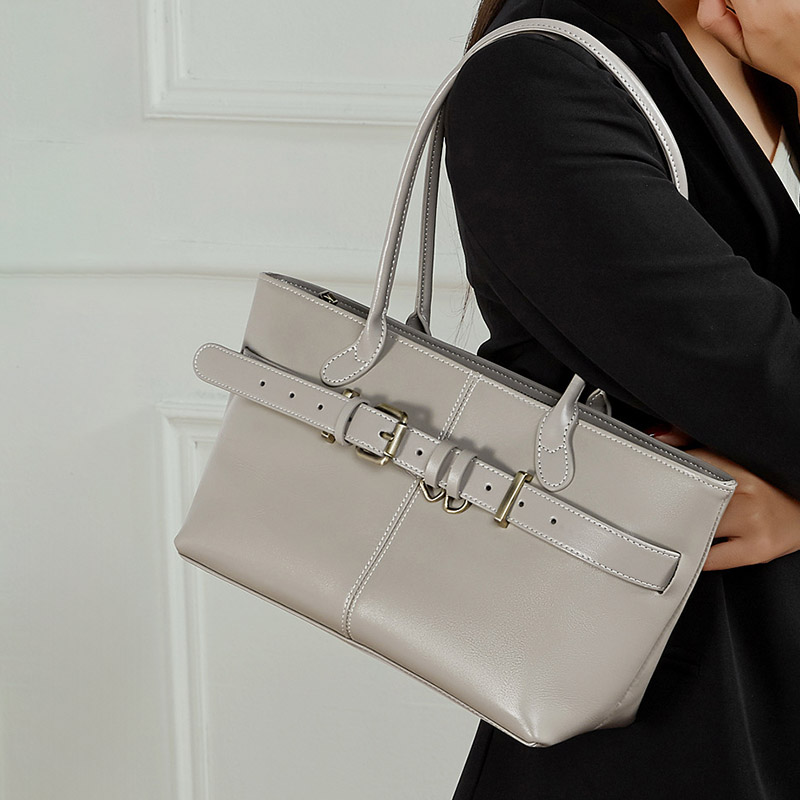 Women's Full-Grain Leather Buckle Shoulder Tote Bag