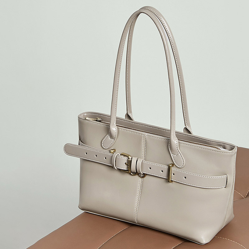 Women's Full-Grain Leather Buckle Shoulder Tote Bag