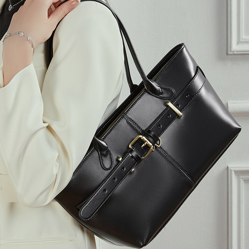 Women's Full-Grain Leather Buckle Shoulder Tote Bag
