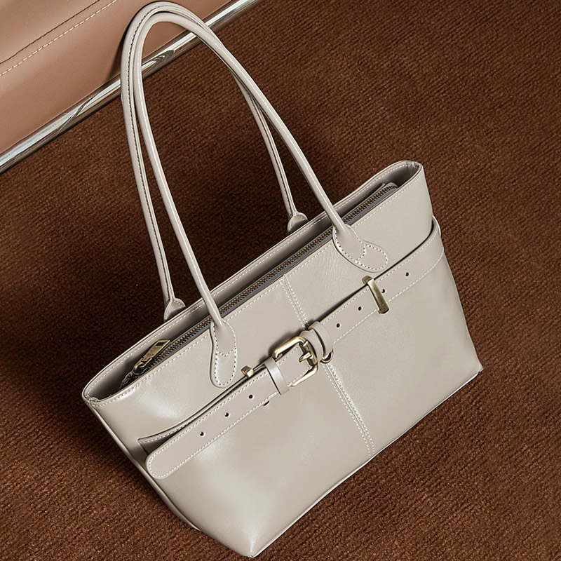 Women's Full-Grain Leather Buckle Shoulder Tote Bag