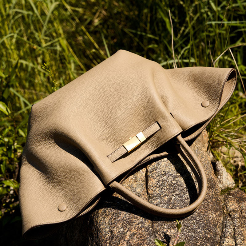 Sac fourre-tout en cuir pleine fleur avec cordon de serrage et bandoulière pour femmes