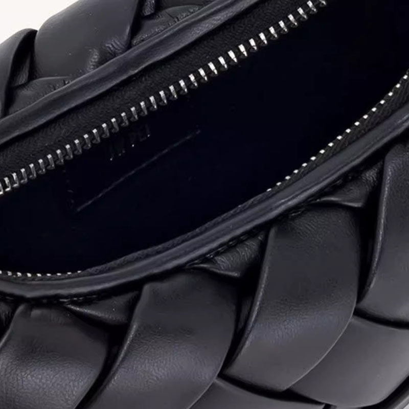 Petit sac à main en métal PU tissé avec sangle pour le corps de la femme