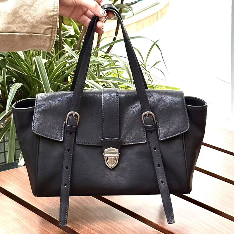 Sac à bandoulière à rabat en cuir fendu pour femmes