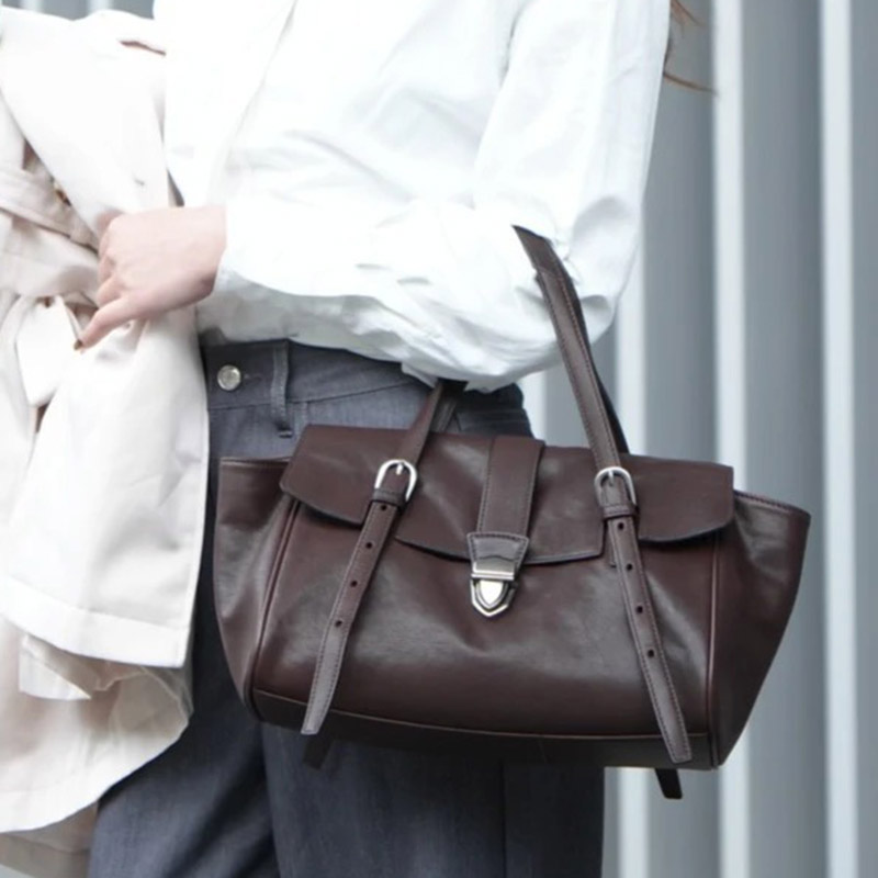 Sac à bandoulière à rabat en cuir fendu pour femmes