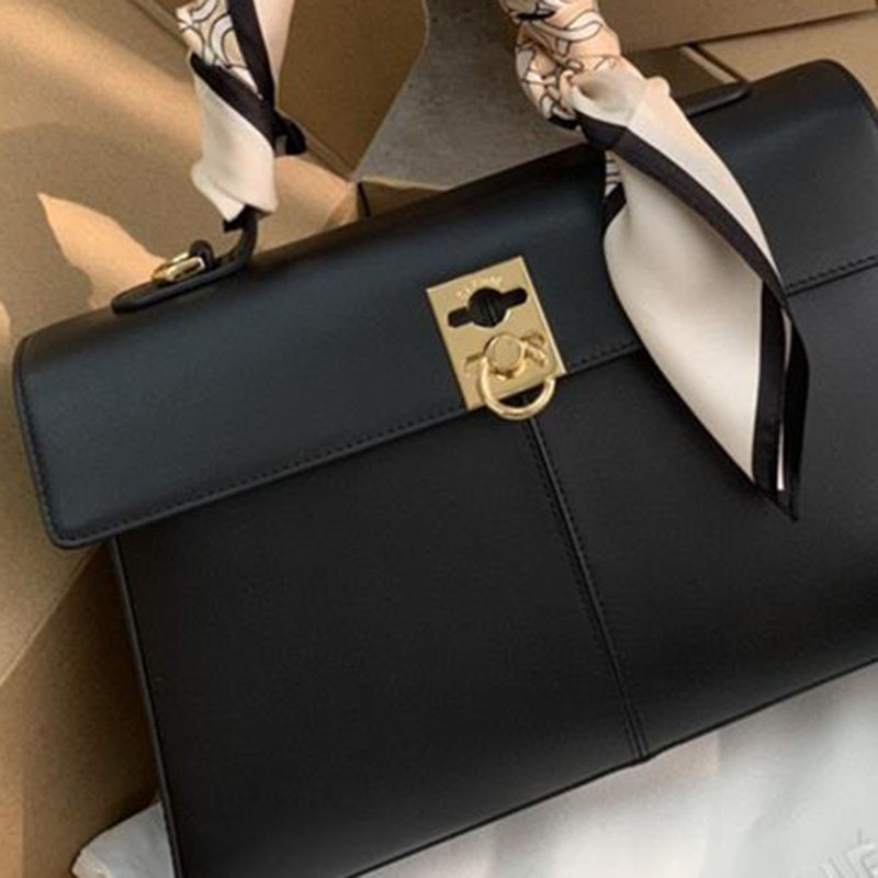 Sac à main en cuir fendu à rabat et à sangle pour femmes, en or et en métal dur