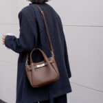 Women's Split Leather Turn-Lock Crossbody Bucket Handbag