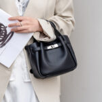Women's Split Leather Turn-Lock Crossbody Bucket Handbag