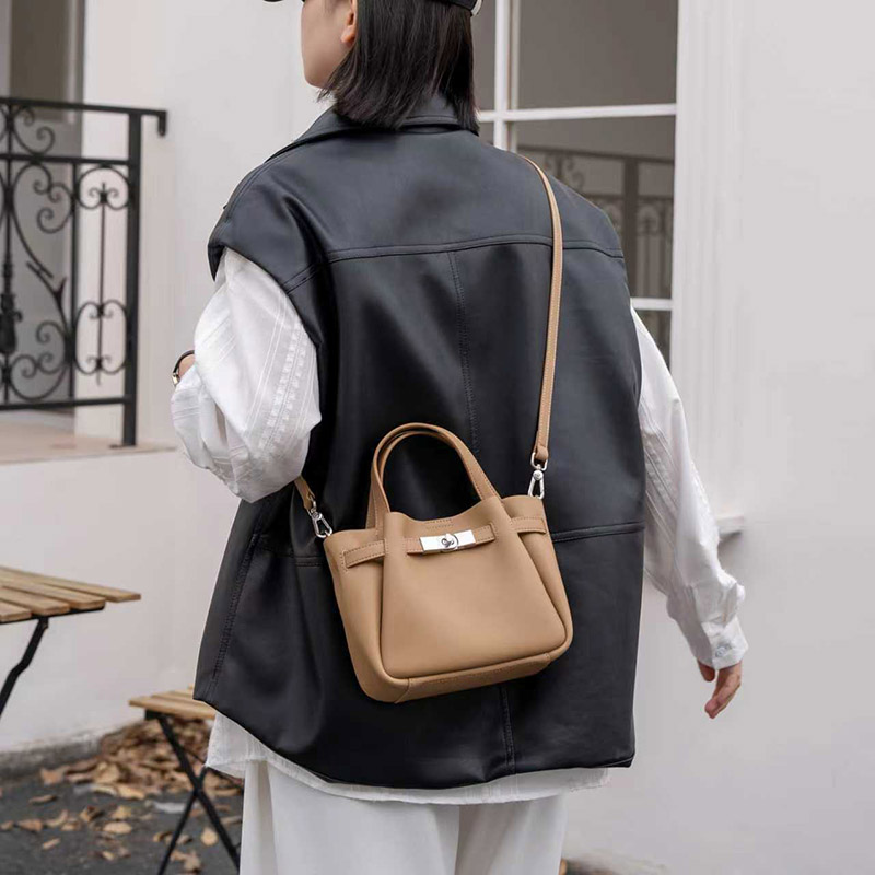 Women's Split Leather Turn-Lock Crossbody Bucket Handbag