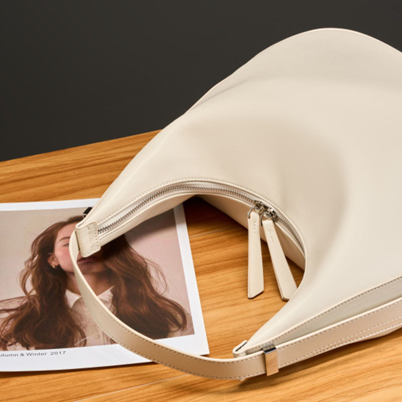 Women's Split Leather Zipper Closure Shoulder Hobo Bag