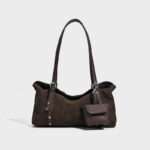 Sac à bandoulière pour femme en cuir vegan, à rabat et à deux sangles