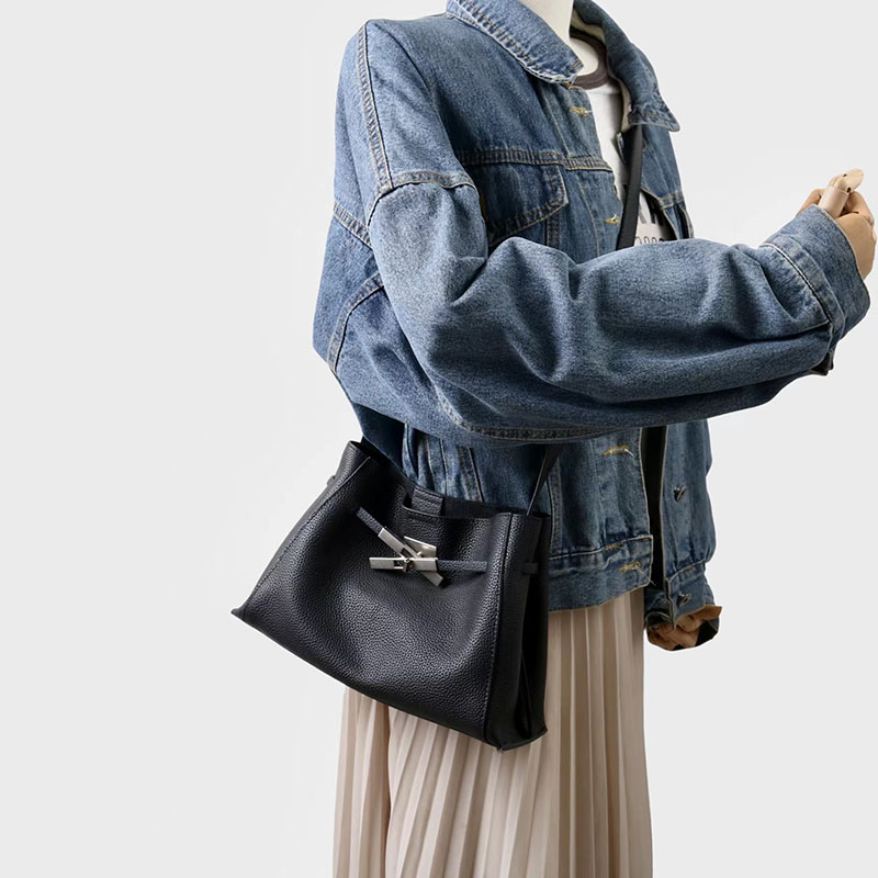 Women's Full-Grain Leather Structured Lock Crossbody Shoulder Hobo Bag