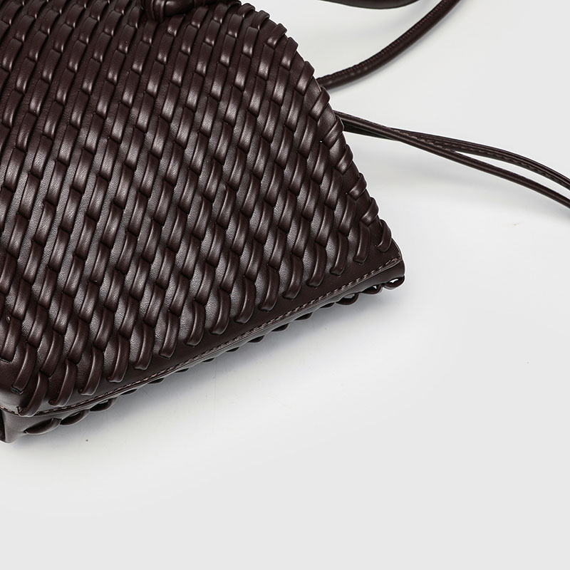 Women's Large Vegan Leather Woven Shoulder Tote Bag with Drawstring Inner Pouch