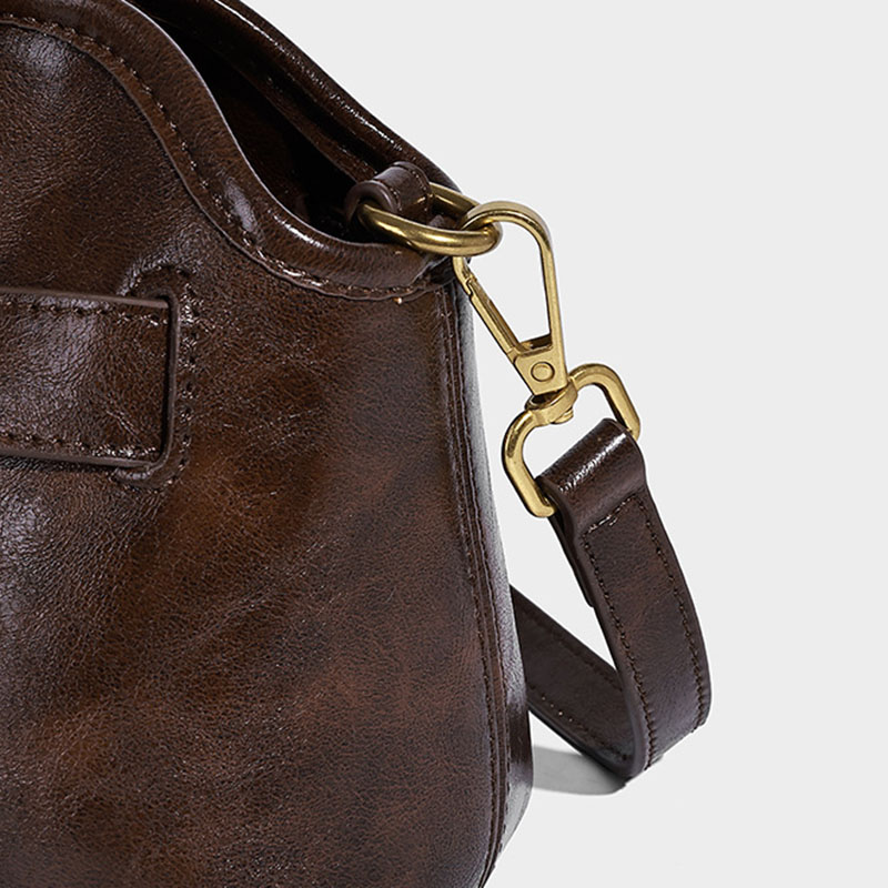 Damen Mikrofaser Leder Gürtelschnalle Detail Schultertasche Baguette Tasche mit Crossbody Strap