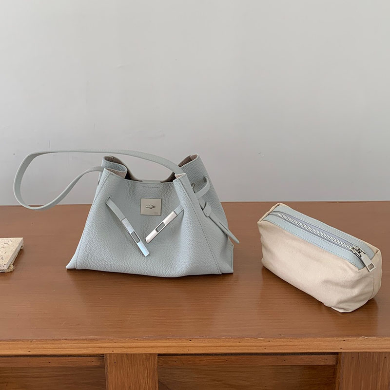Women's Full-Grain Leather Structured Lock Crossbody Shoulder Hobo Bag